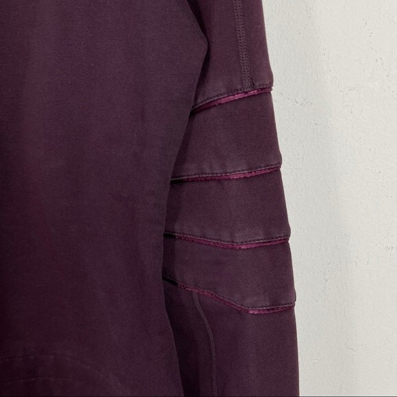 Lululemon Mogul Jacket Satin Ribbon Trim Elbows Quilted Moto Jacket Maroon 6 - Picture 9 of 16